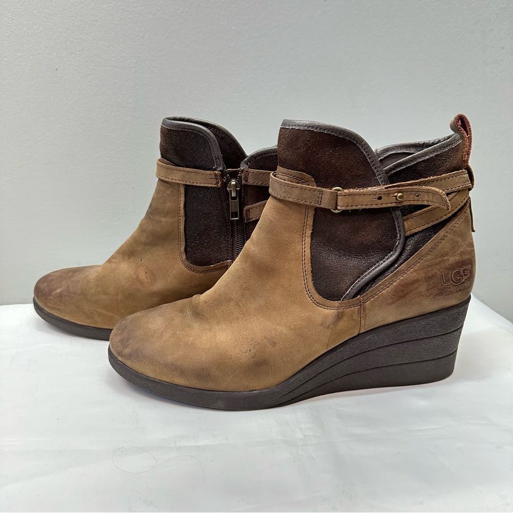 UGG Emalie Stout Waterproof Brown Leather Wedge Bootie 1008017 Womens 11